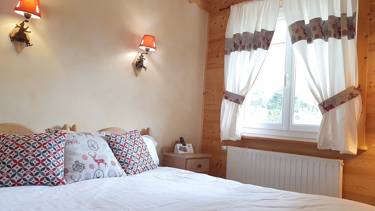 Photo of Bedroom in Magland