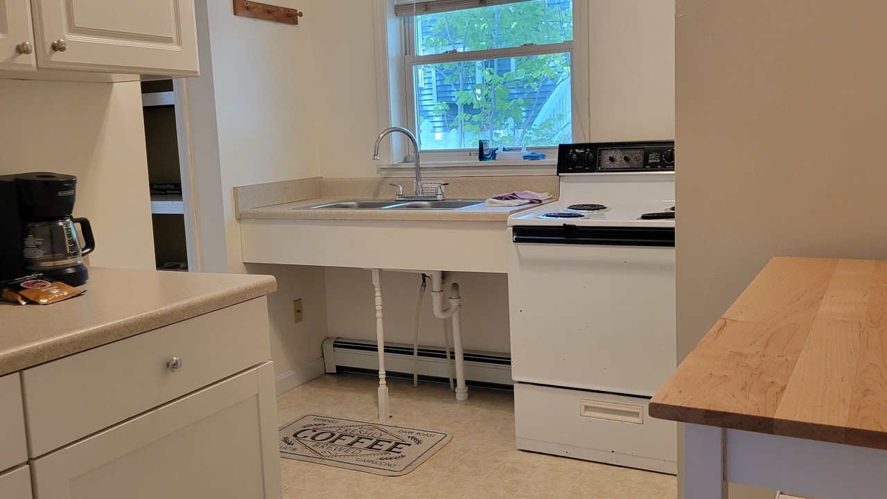 Photo of Kitchen in Weirs Beach