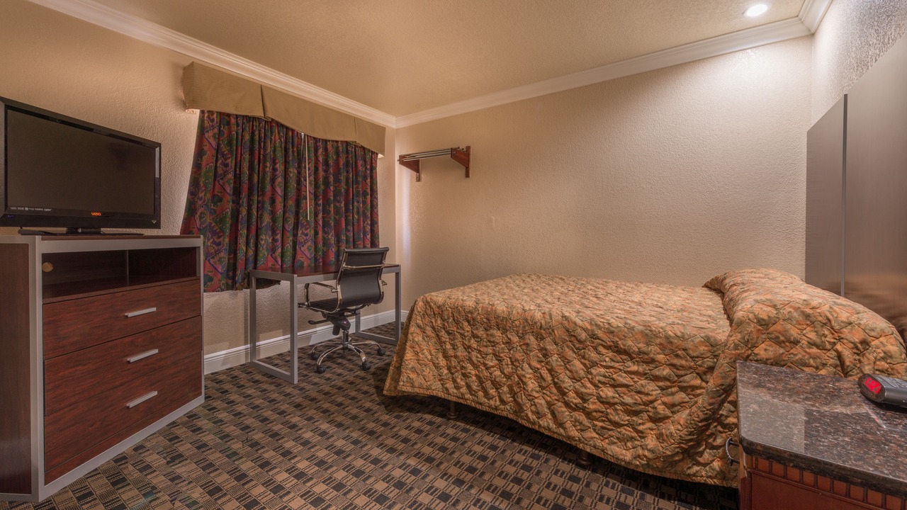 Photo of Bedroom in Reedley