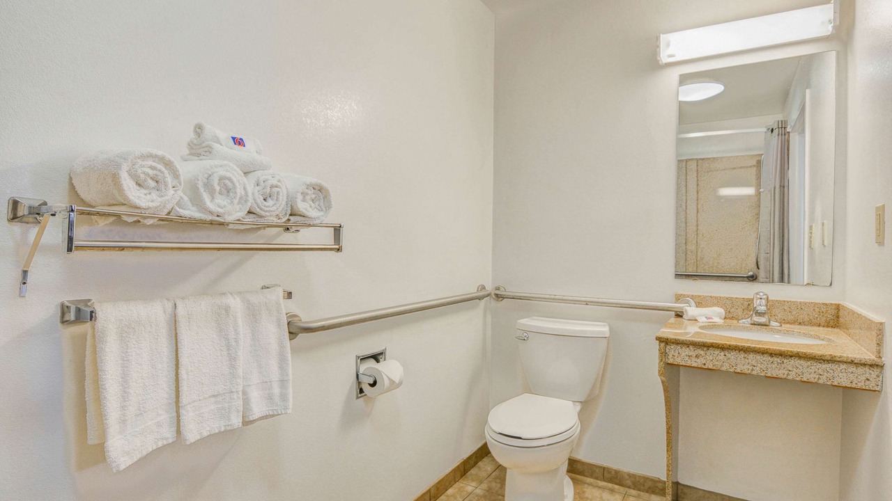 Photo of Bathroom in Opelika