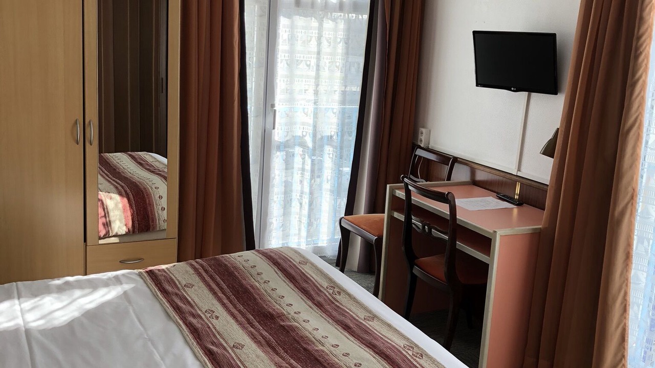 Photo of Bedroom in Redon