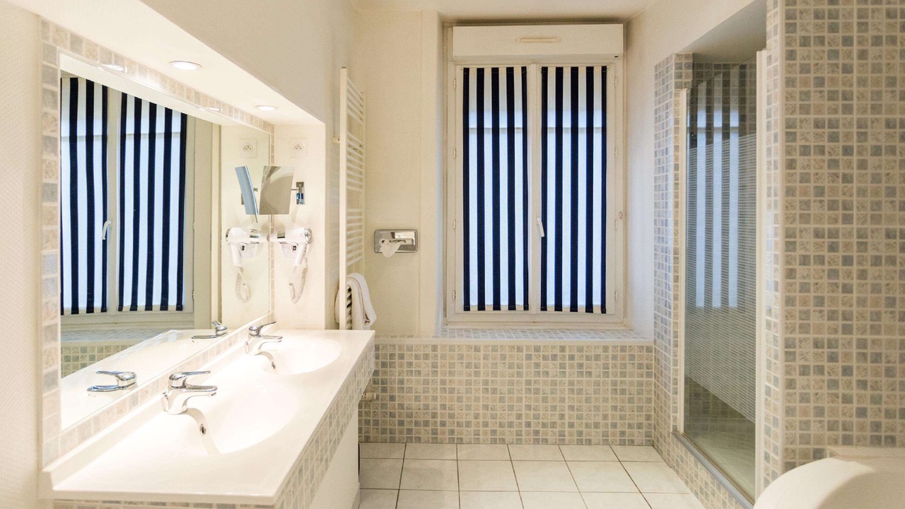 Photo of Bathroom in Centre ville - Urbanistes
