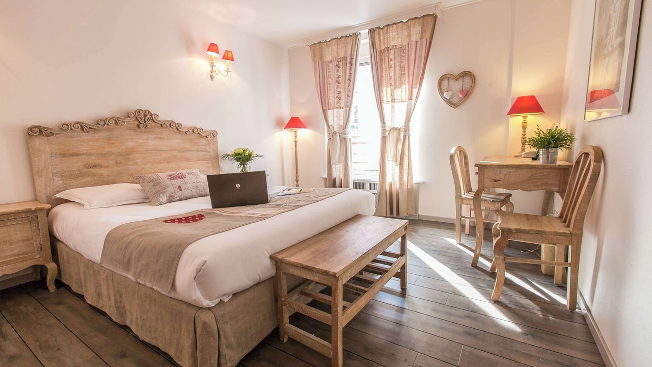 Photo of Bedroom in Montbeliard