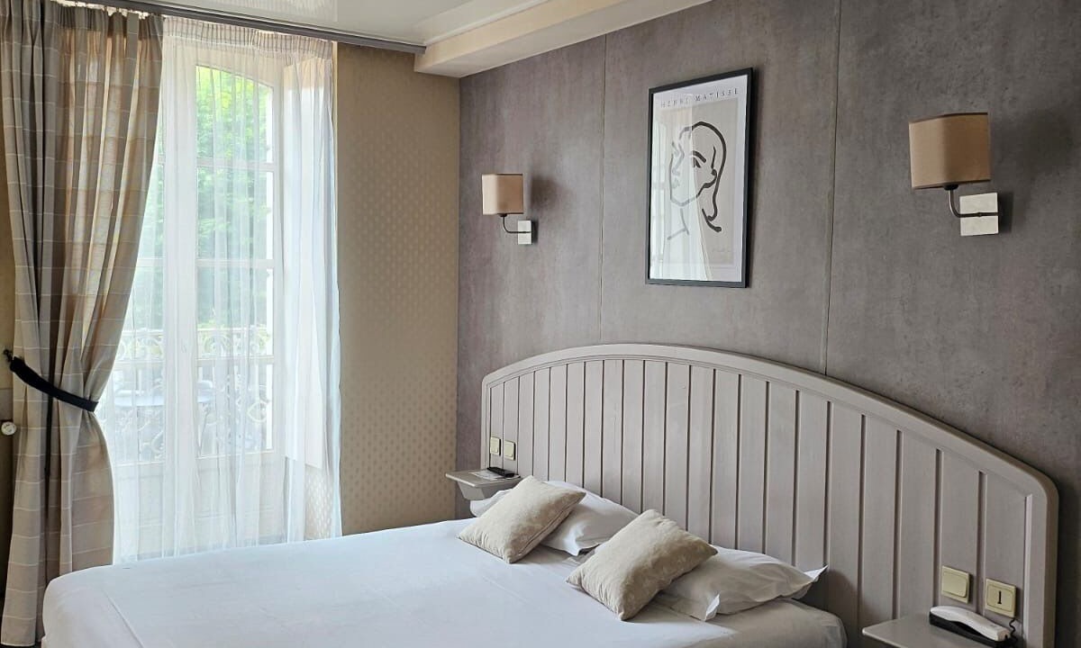 Photo of Bedroom in Dinan