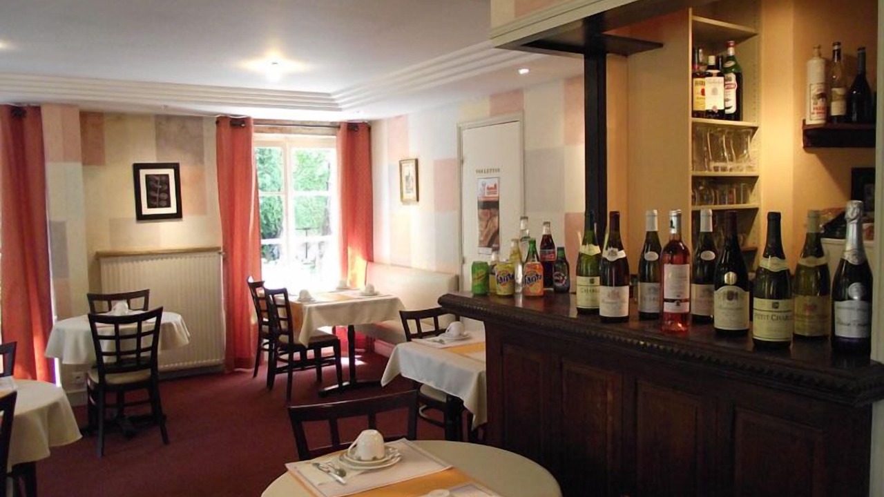 Photo of Others in Avallon