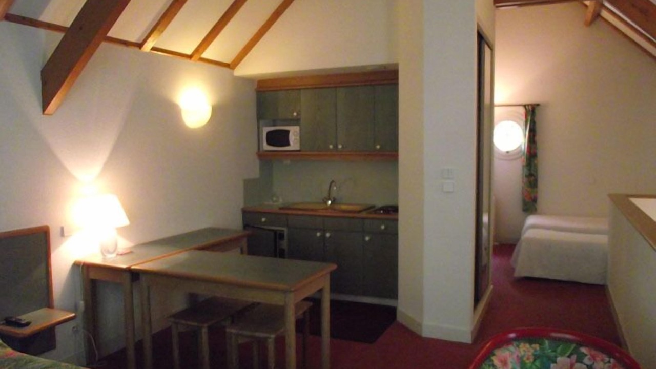 Photo of Others in Avallon