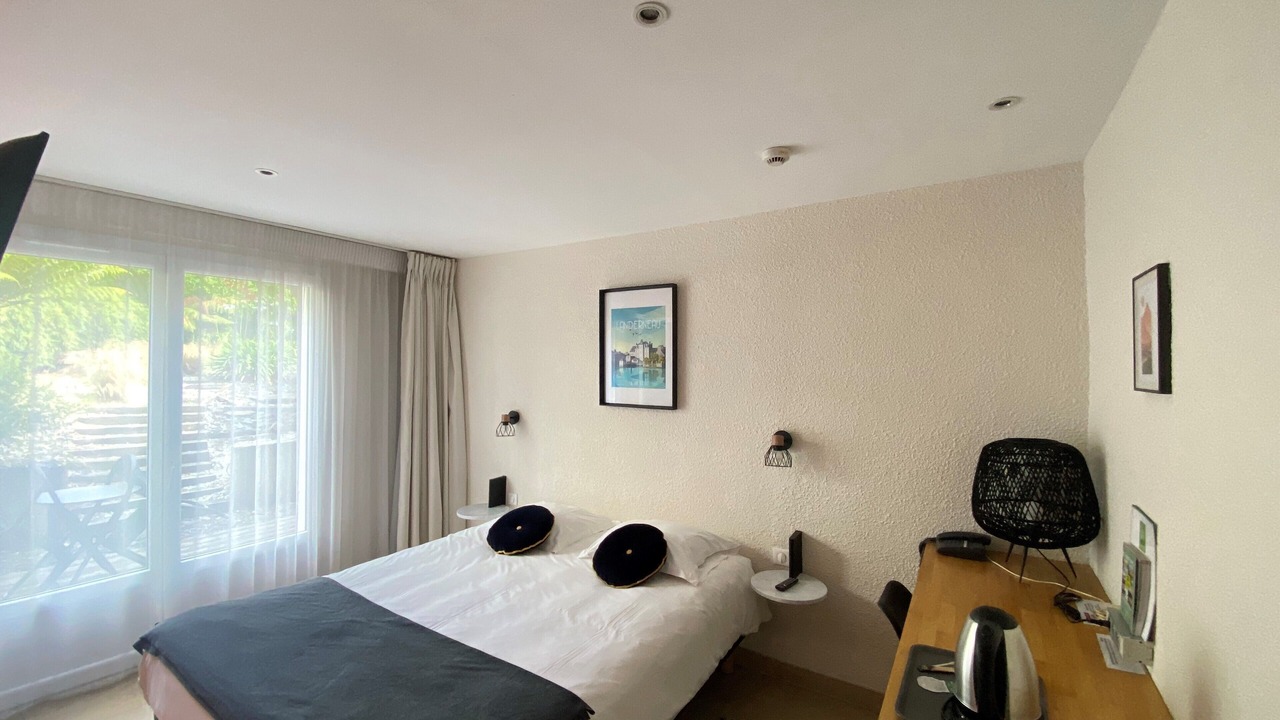 Photo of Bedroom in Landerneau