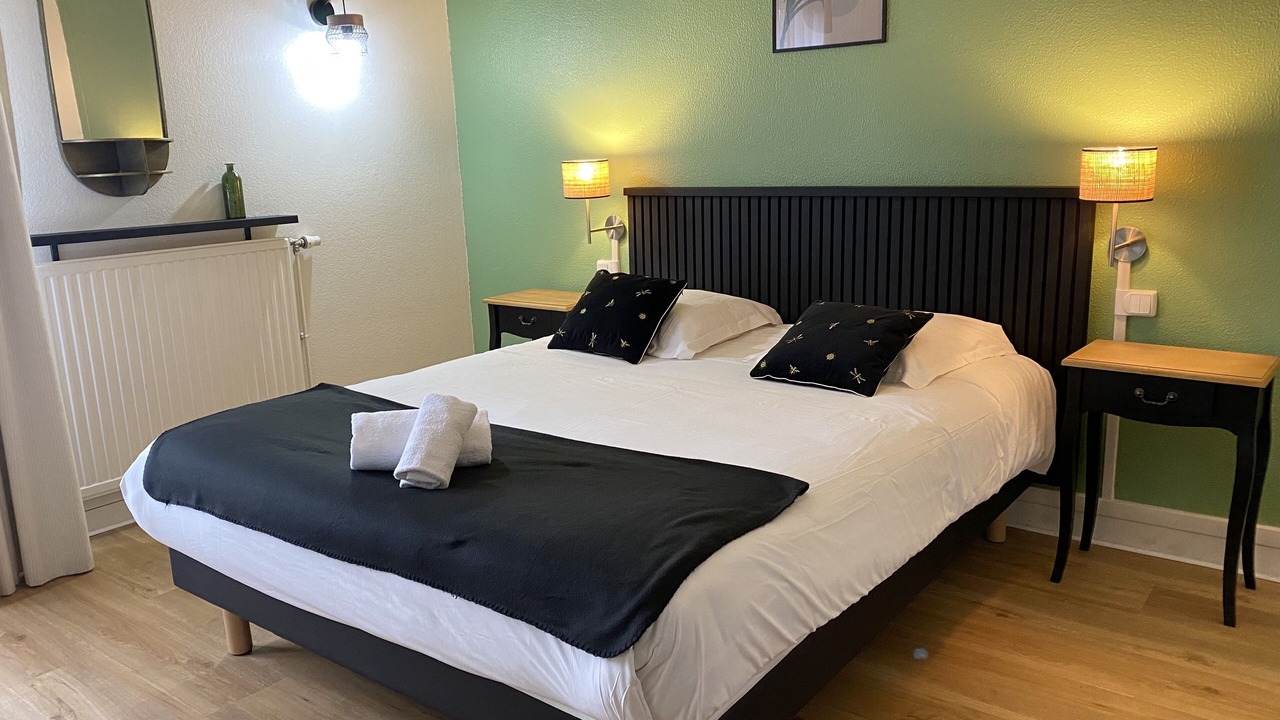 Photo of Bedroom in Landerneau