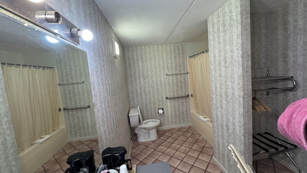 Photo of Bathroom in Burkesville