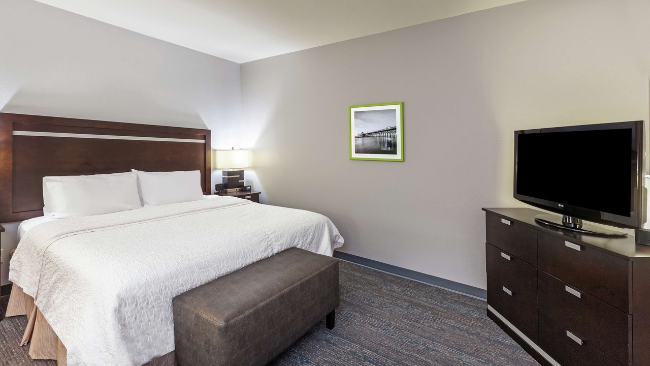 Photo of Bedroom in League City