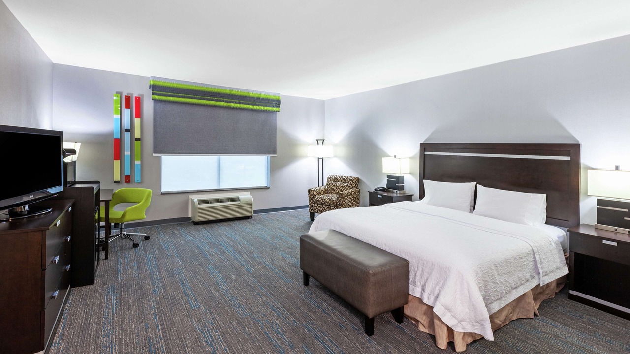 Photo of Bedroom in League City