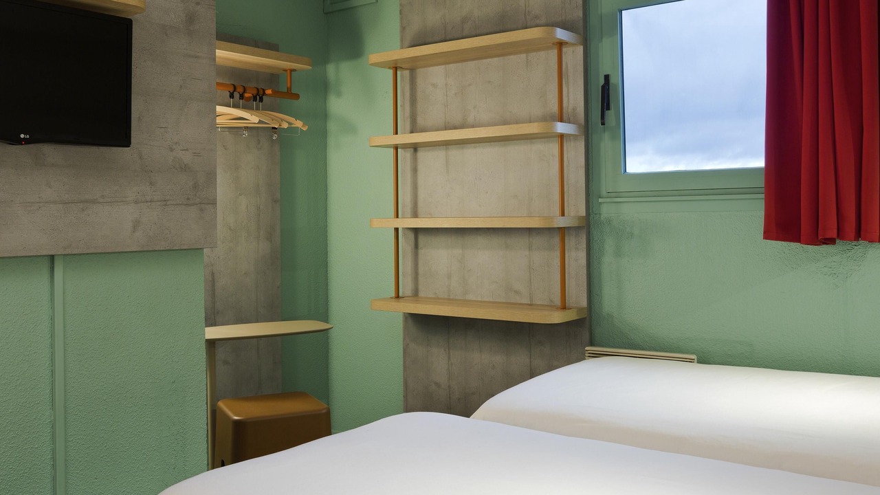 Photo of Bedroom in Chilly-Mazarin