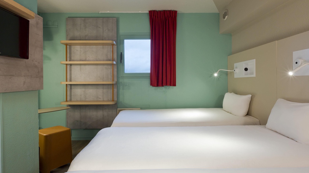 Photo of Bedroom in Chilly-Mazarin