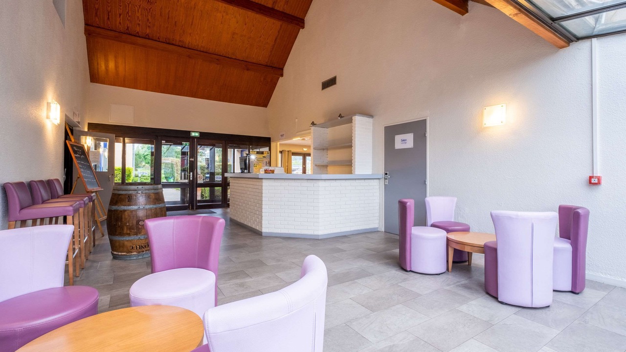 Photo of Others in Etampes