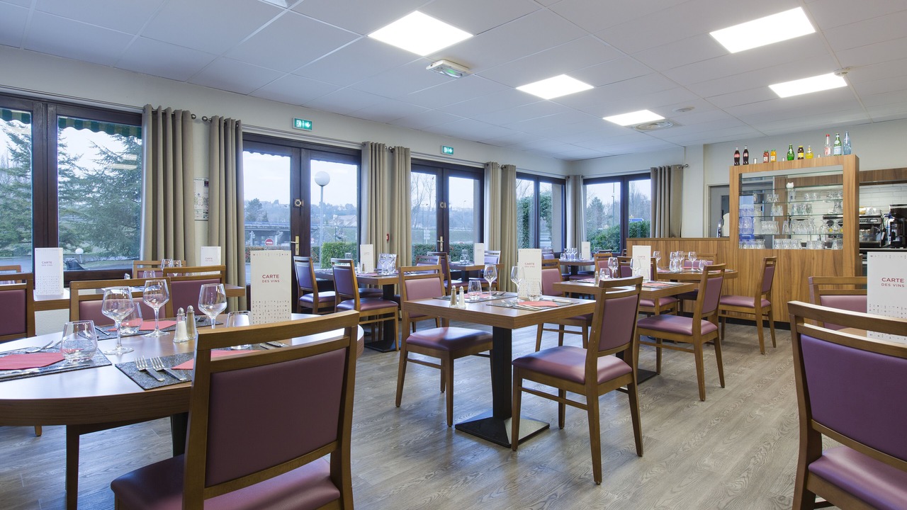 Photo of Others in Etampes