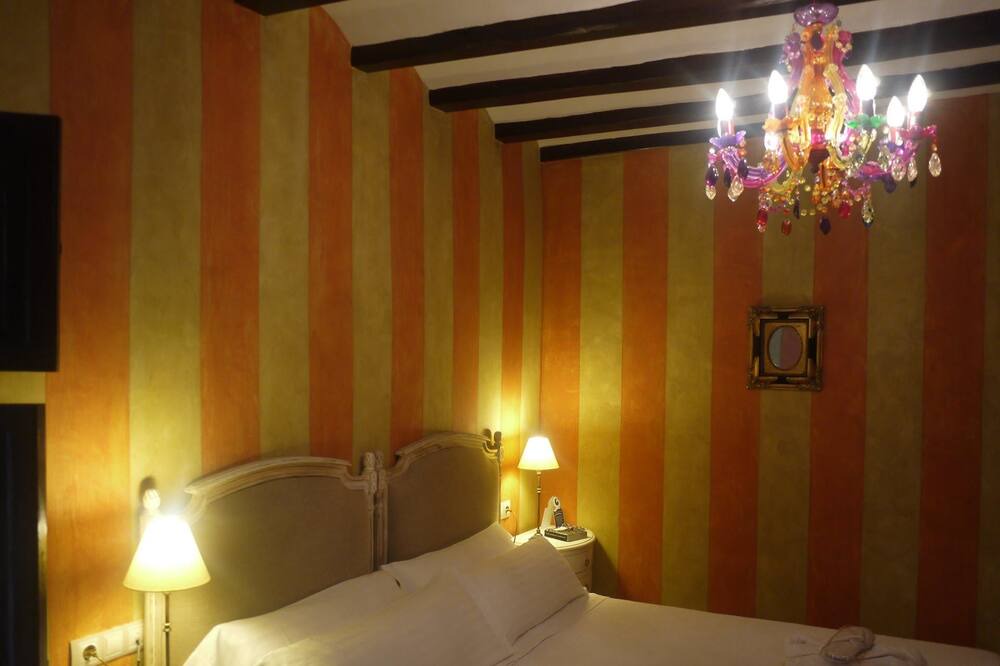 Photo of Bedroom in Beniali