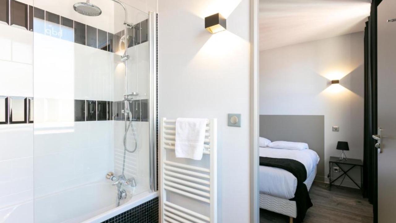 Photo of Bathroom in Sete