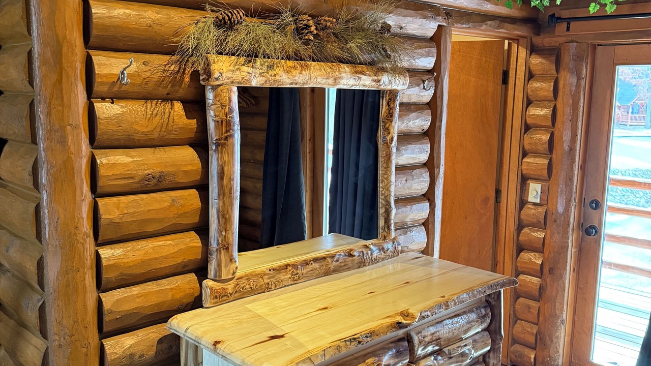 Photo of Bedroom in Lake Delton