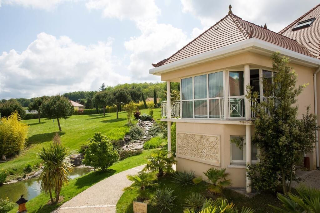 Photo of Outdoor in Seigy