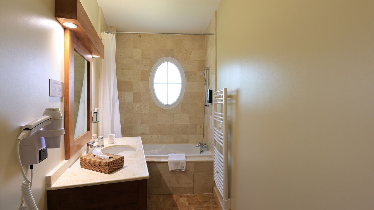 Photo of Bathroom in Seigy