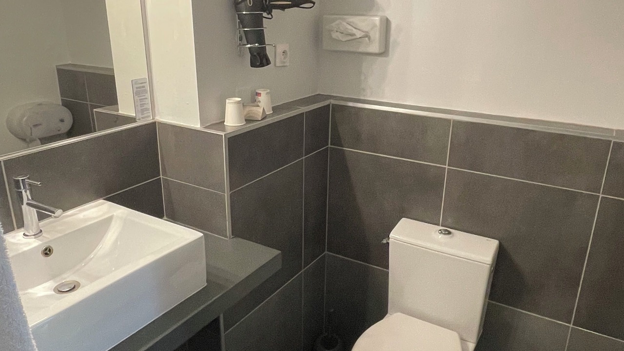 Photo of Bathroom in Granzay-Gript