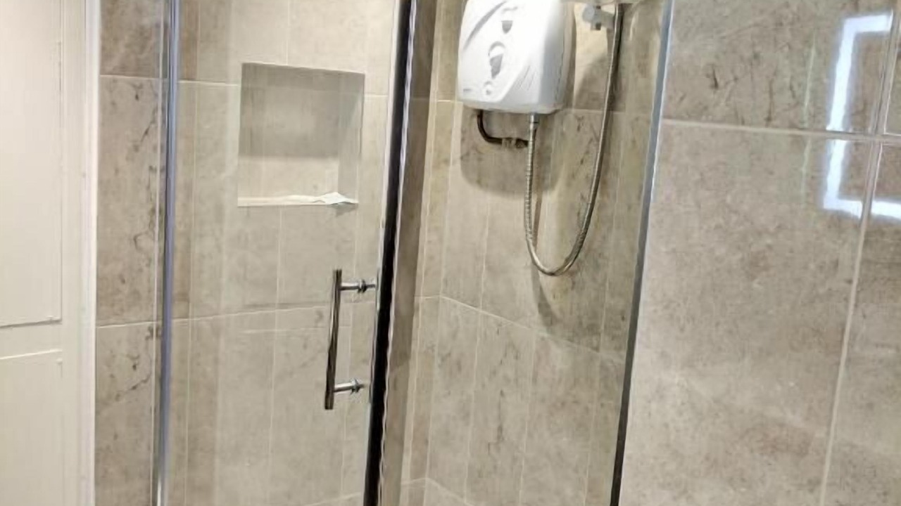 Photo of Bathroom in Bickley