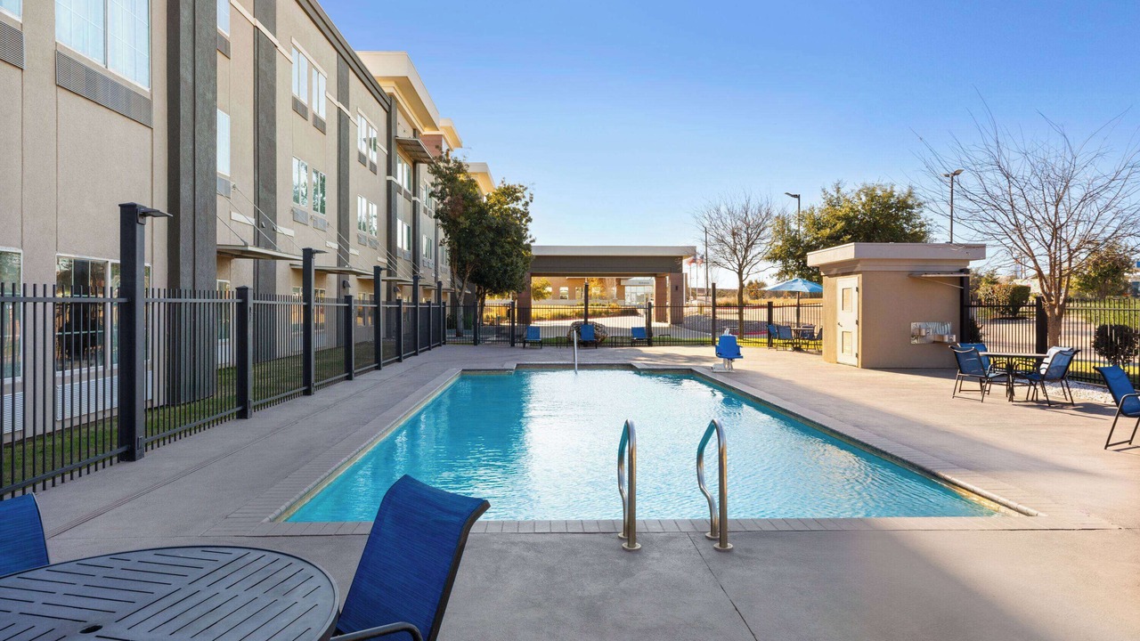 Photo of Outdoor in McNeil