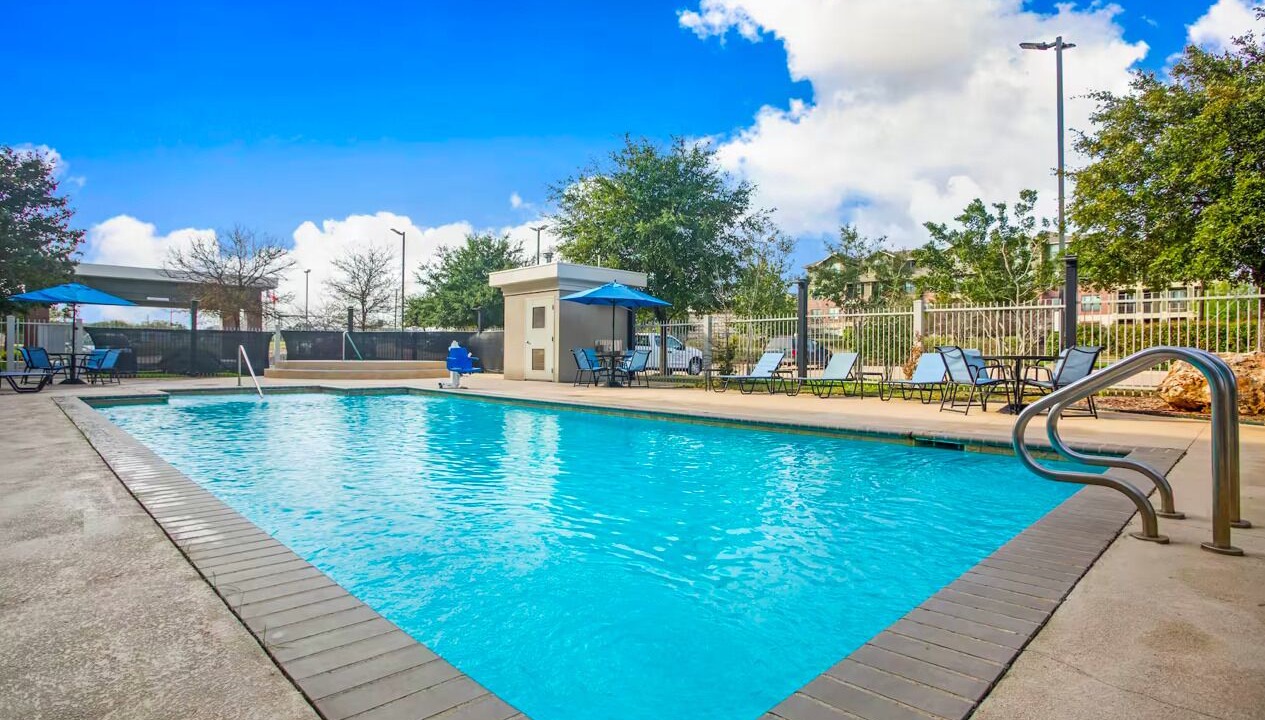 Photo of Outdoor in McNeil