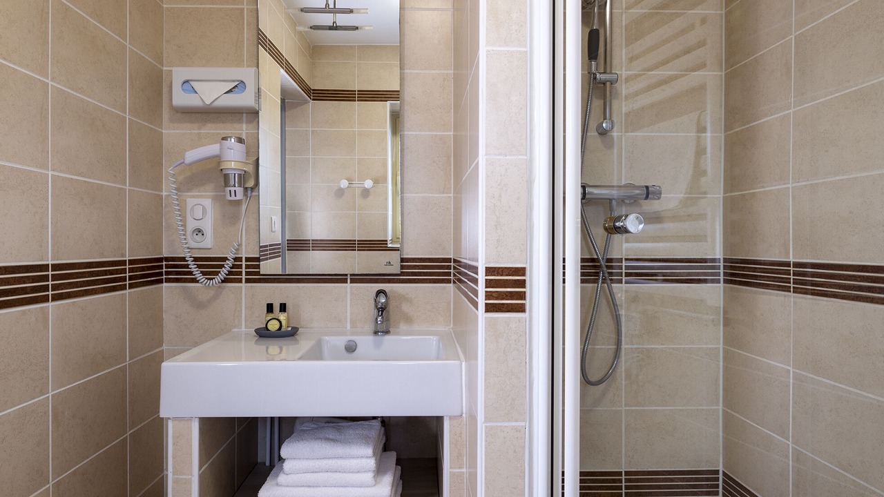 Photo of Bathroom in Lion-sur-Mer