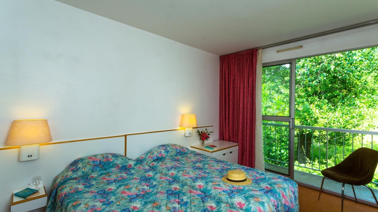 Photo of Others in Gap