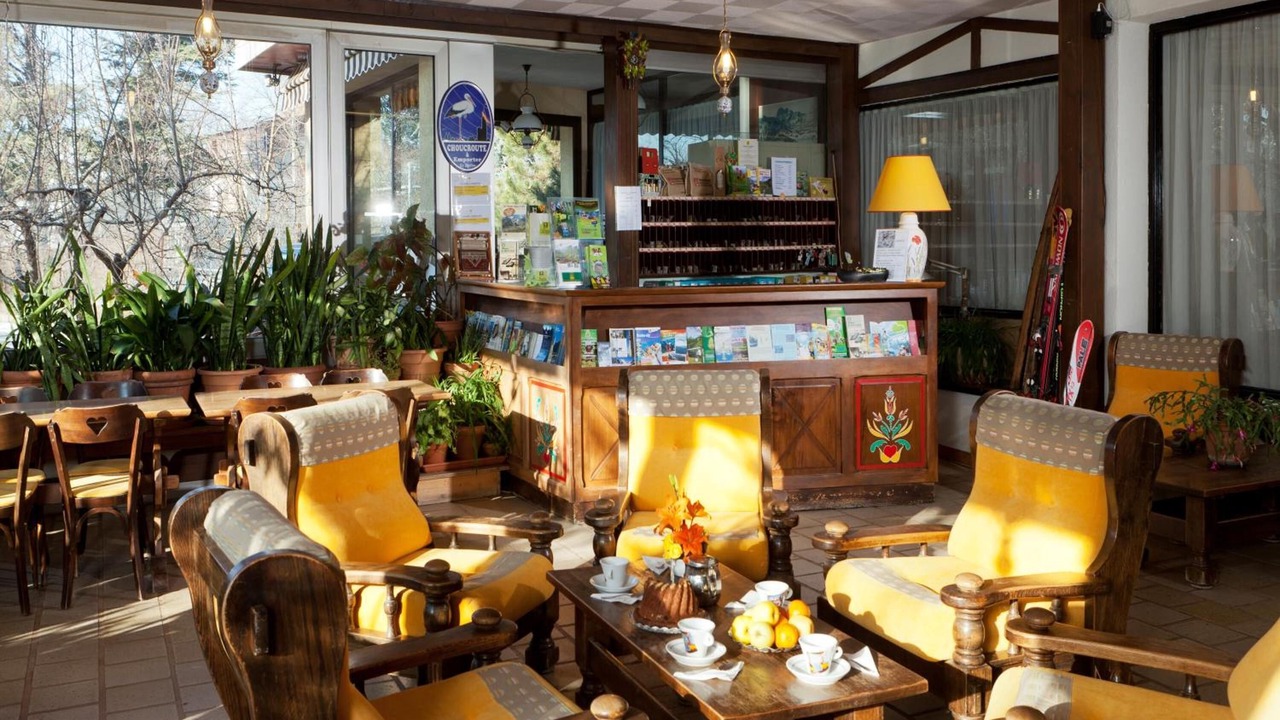 Photo of Others in Gap