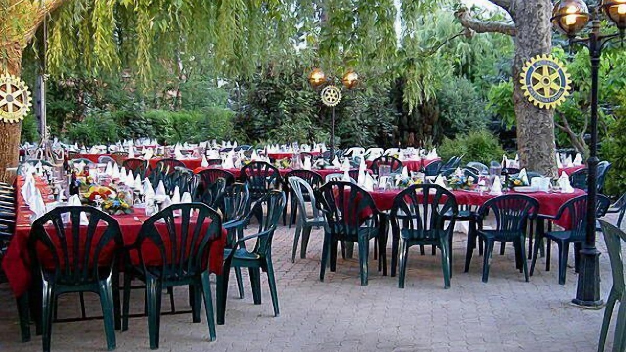 Photo of Others in Gap