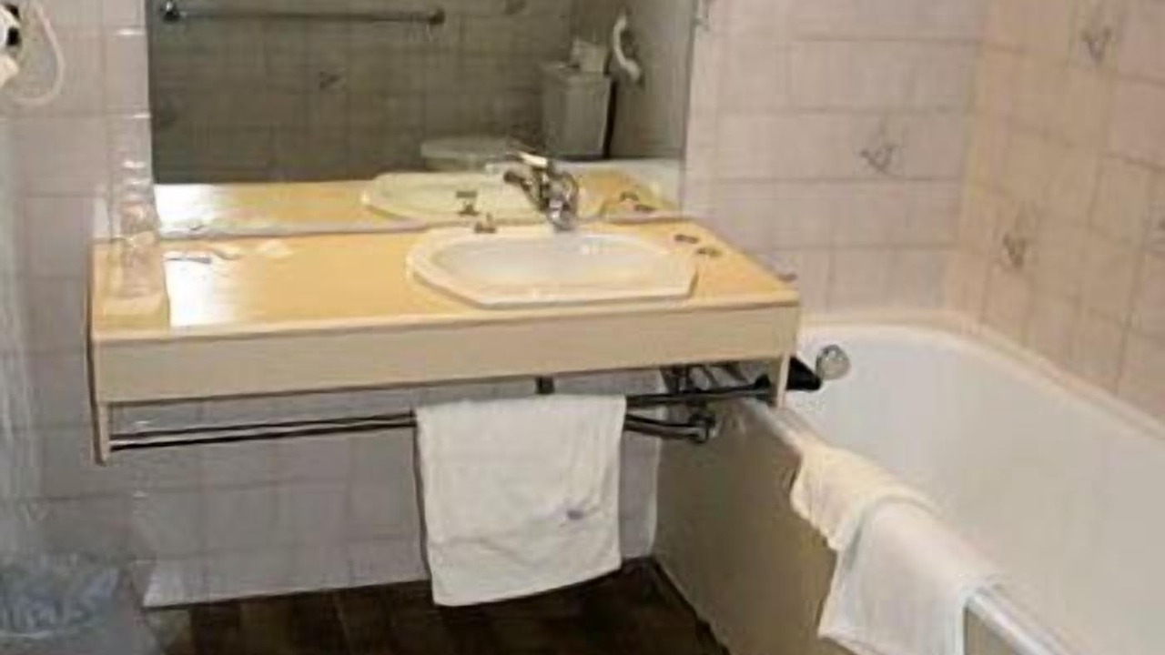 Photo of Bathroom in Gap