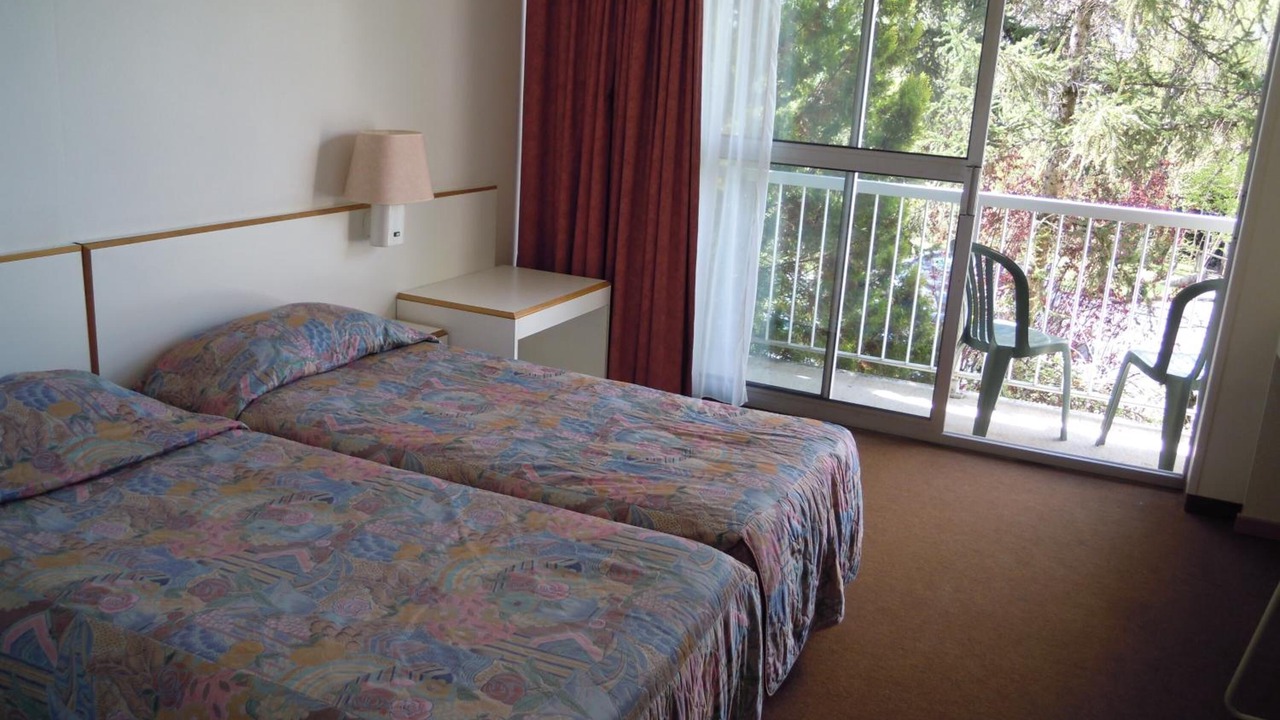 Photo of Others in Gap