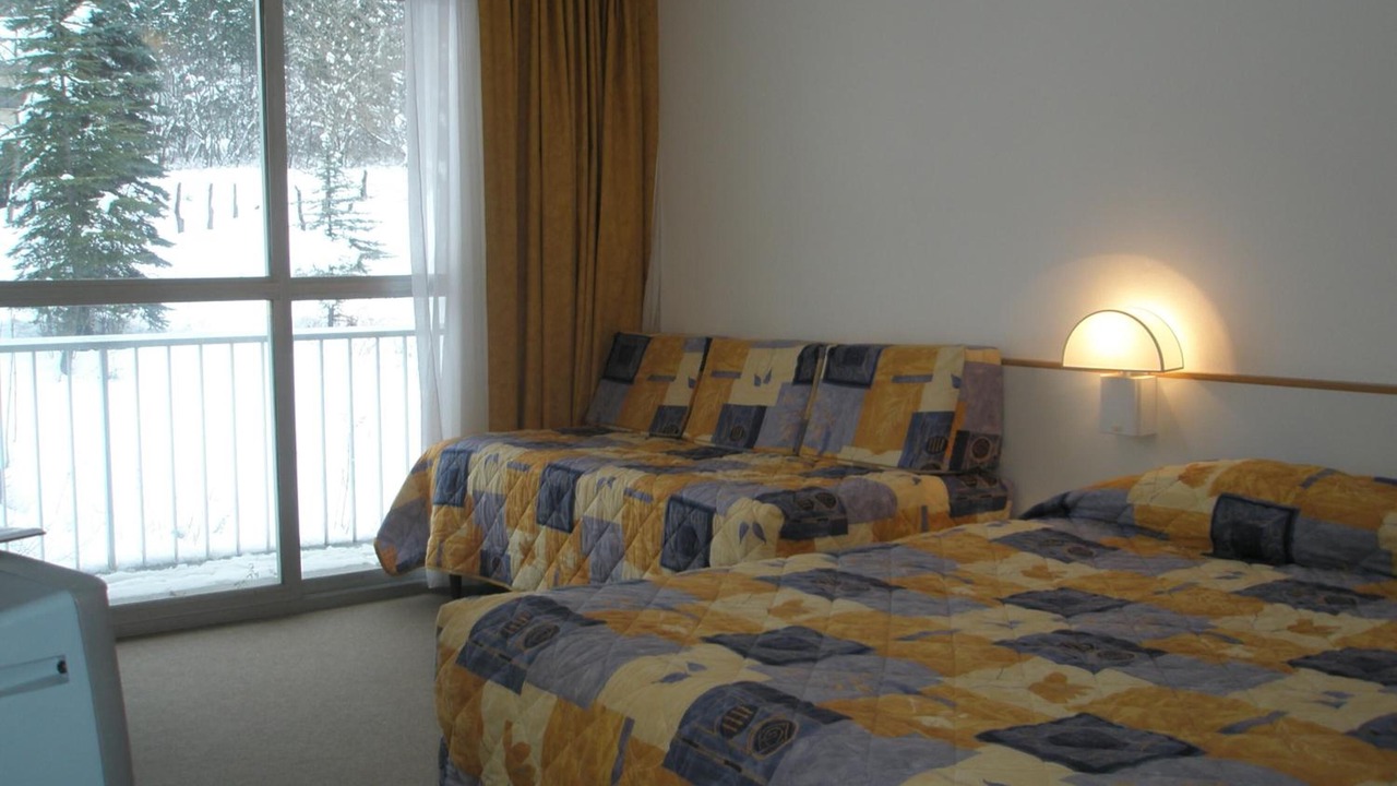 Photo of Others in Gap