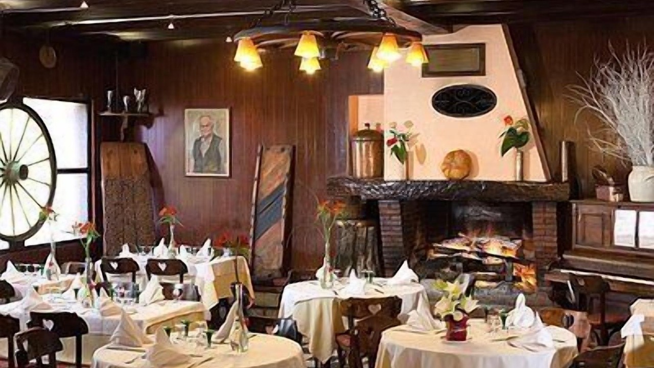 Photo of Others in Gap