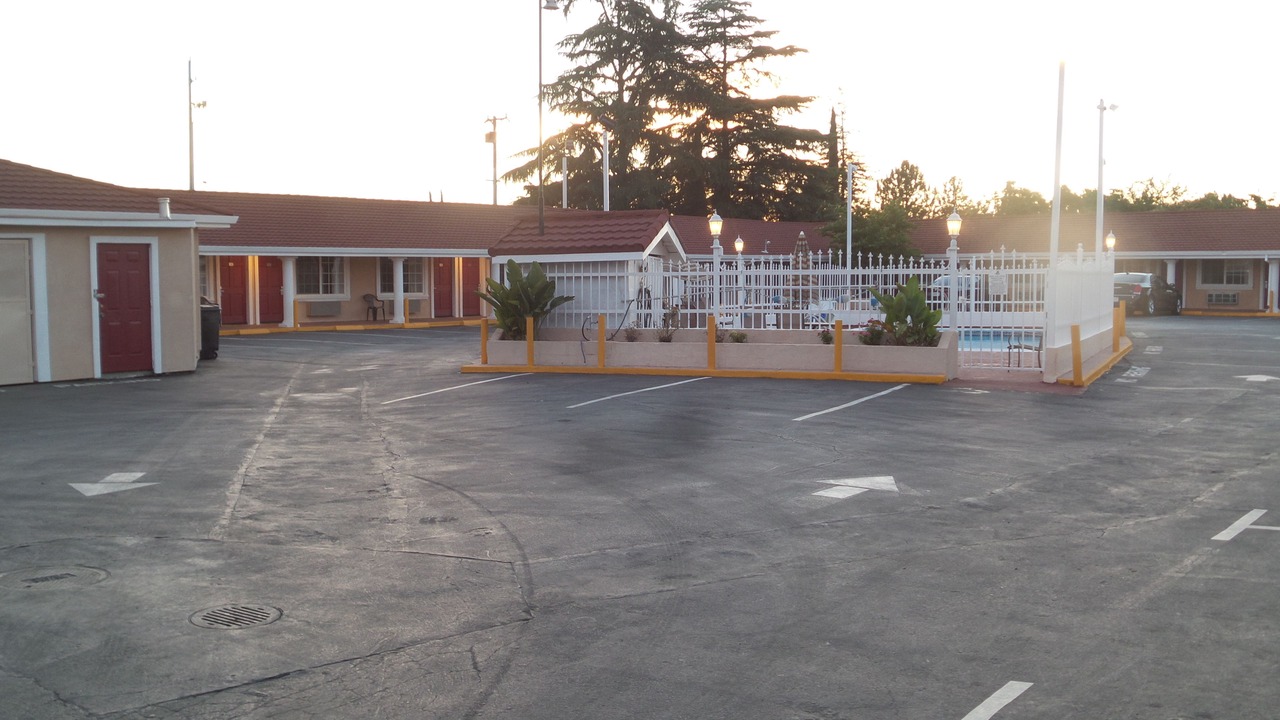 Photo of Outdoor in Oakdale