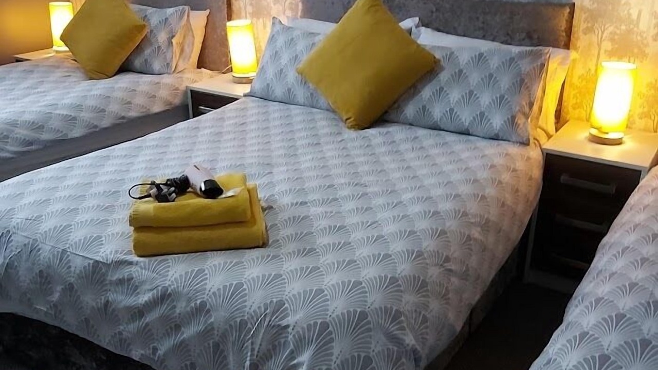 Photo of Others in Hull