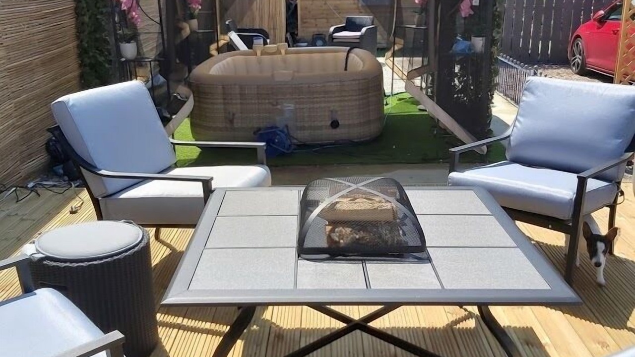 Photo of Patio Balcony in Hull