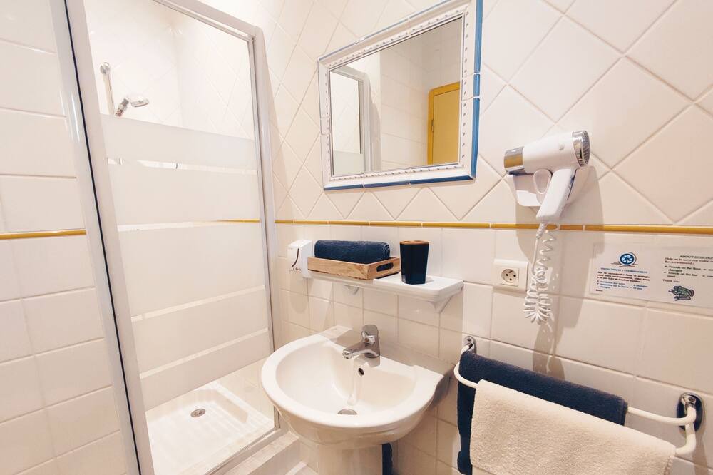 Photo of Bathroom in Aiguines