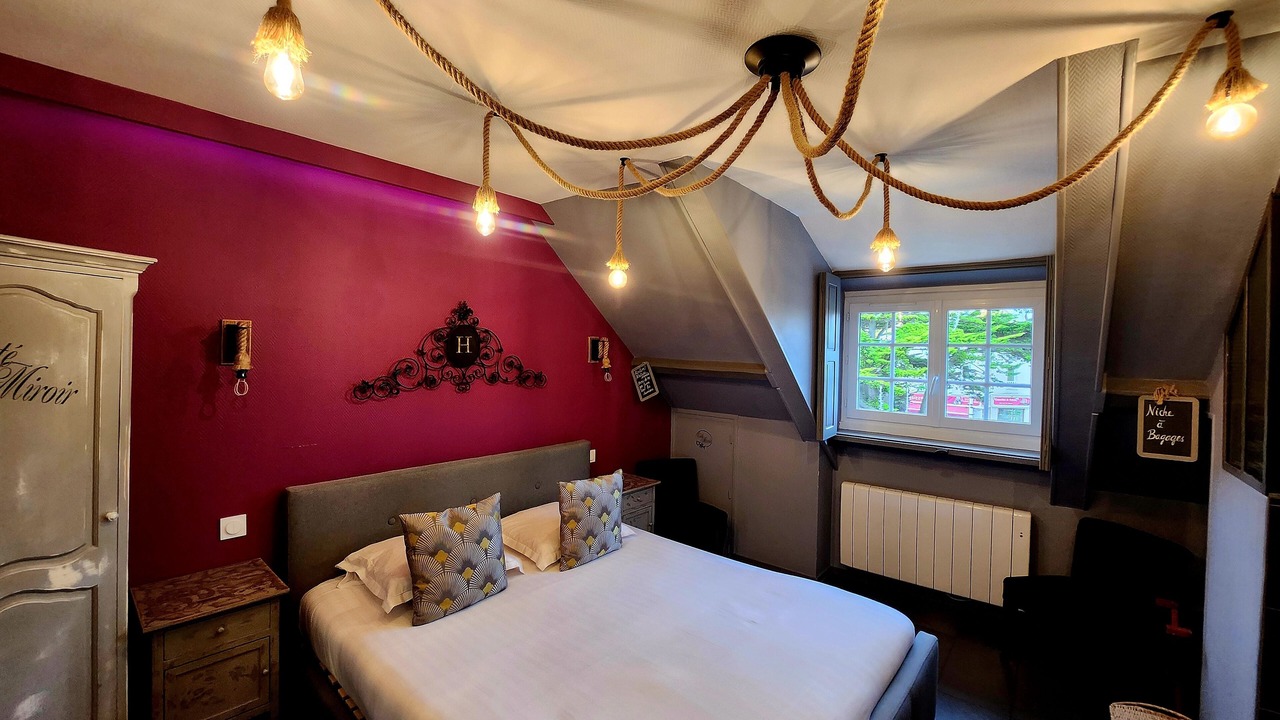Photo of Bedroom in Courseulles-sur-Mer