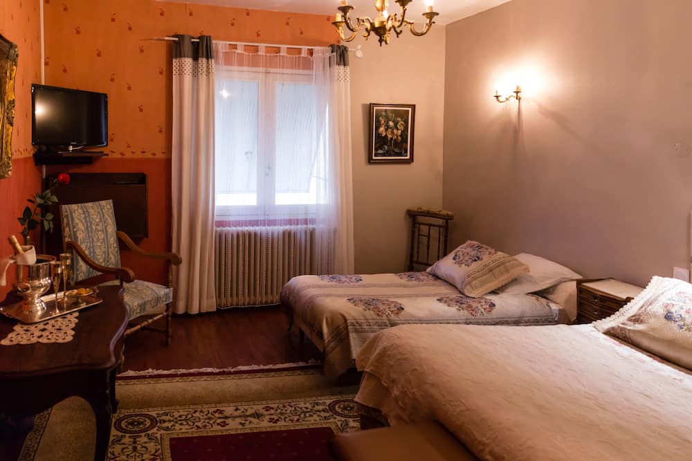 Photo of Bedroom in Realmont