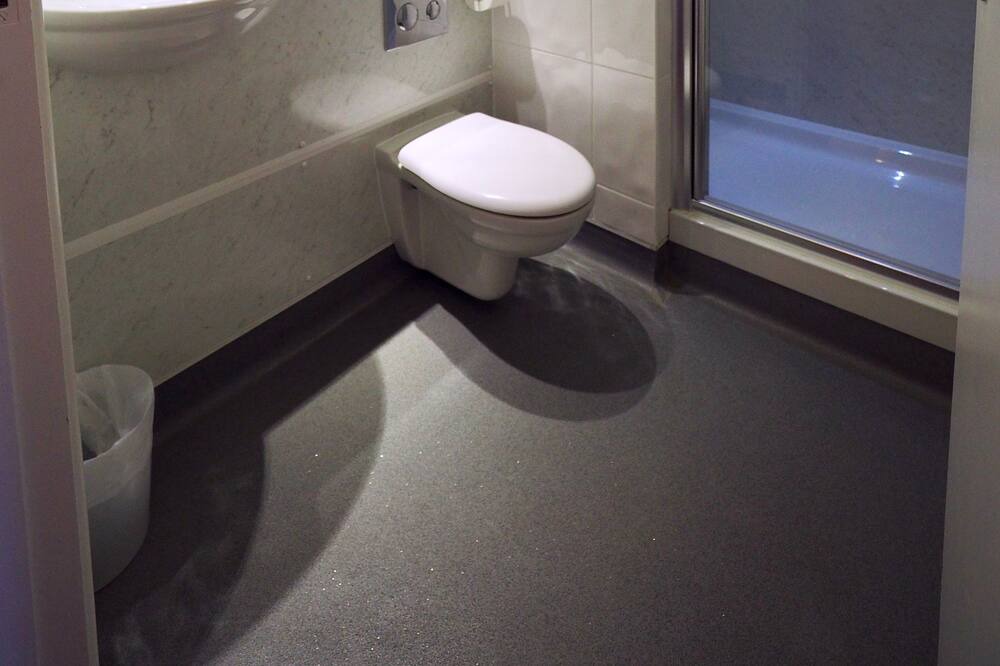 Photo of Bathroom in Bude