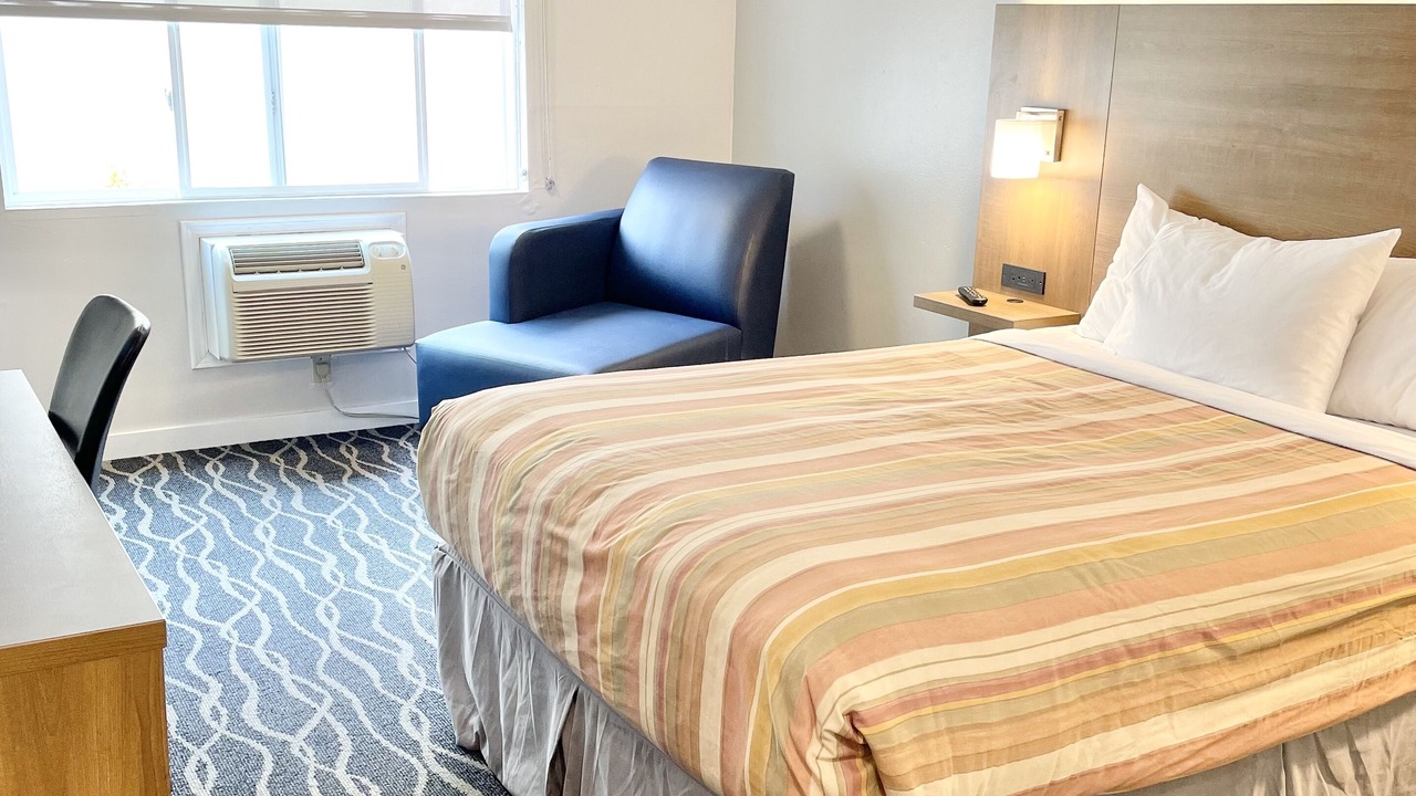 Photo of Bedroom in Hillsboro