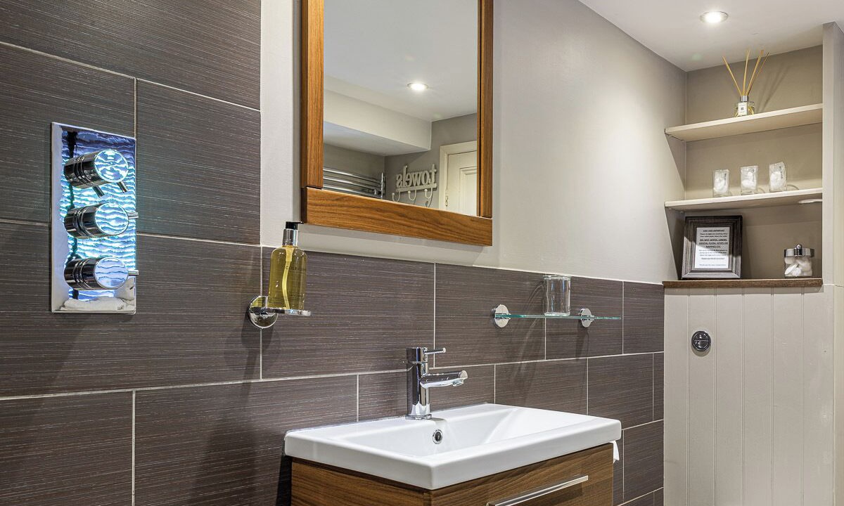 Photo of Bathroom in Box