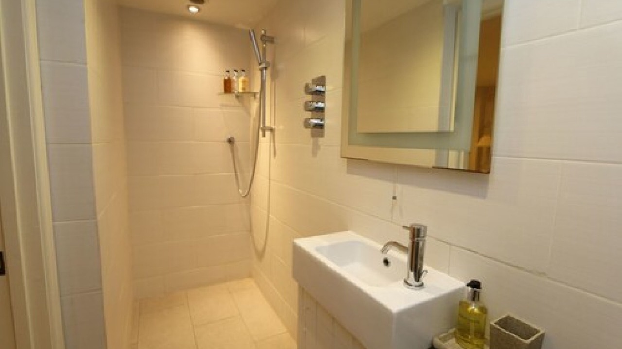 Photo of Others in Box