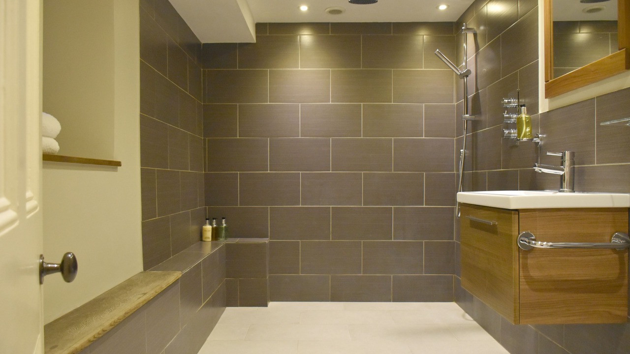 Photo of Bathroom in Box