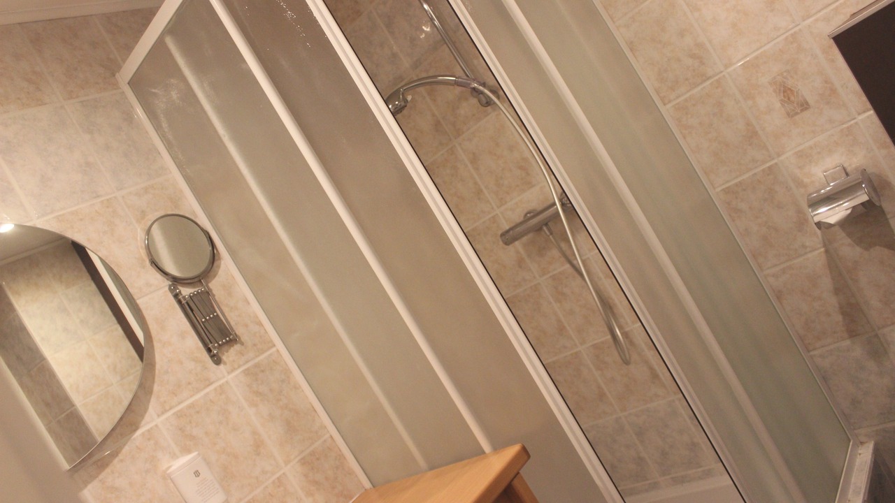 Photo of Bathroom in Barr