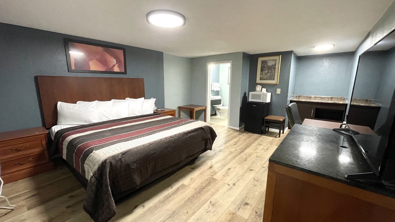 Photo of Bedroom in Oakley