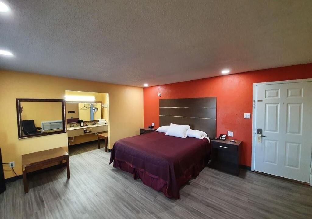Photo of Bedroom in Hallettsville